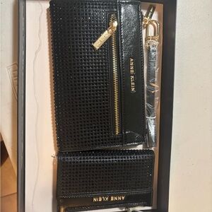 Anne Klein 2 Piece Gift Set Rhinestone Zip Clutch and Card Case Black NEW